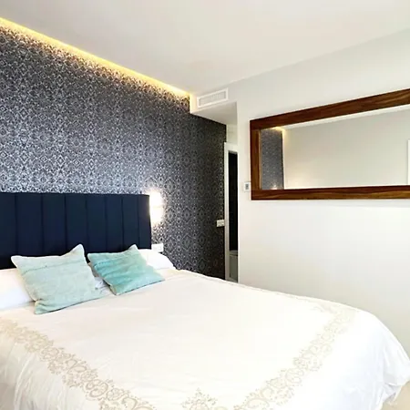 Santa Clara Cornisa アパート