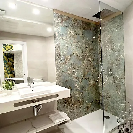 Santa Clara Cornisa *