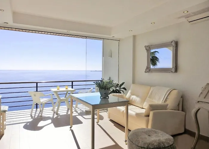 Santa Clara Cornisa Torremolinos