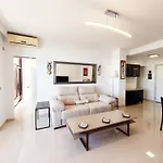 Santa Clara Cornisa * Torremolinos